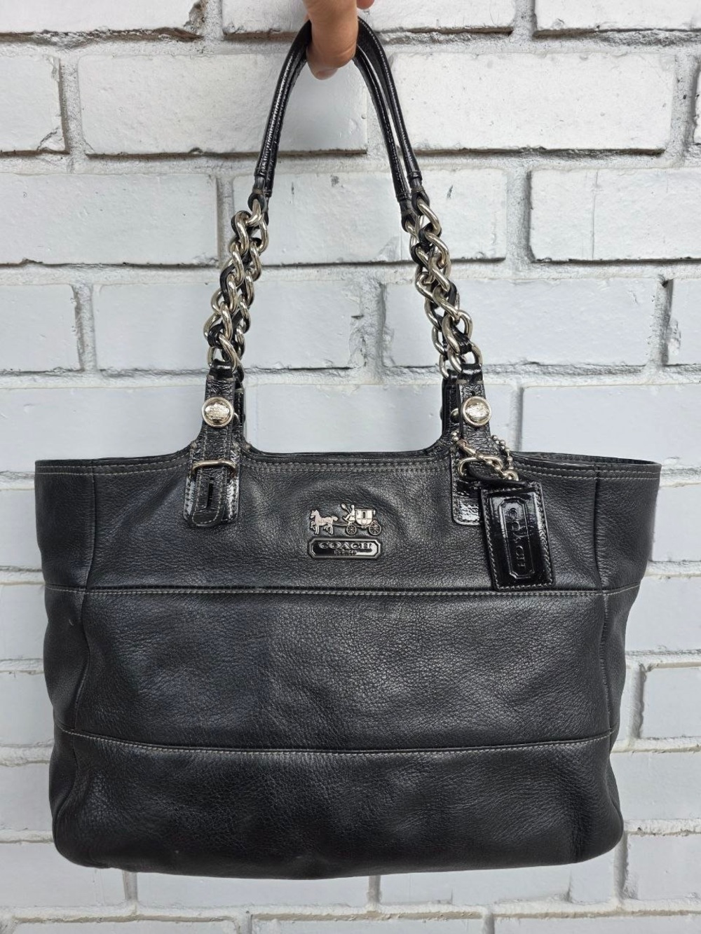 Coach Madison Tribeca East West Shoulder Bag Black Pebbled Leather Chain Strap